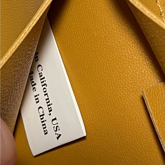 Glass Ladder & Co. Katherine Tech Organizer Roll - Picture 4 of 9